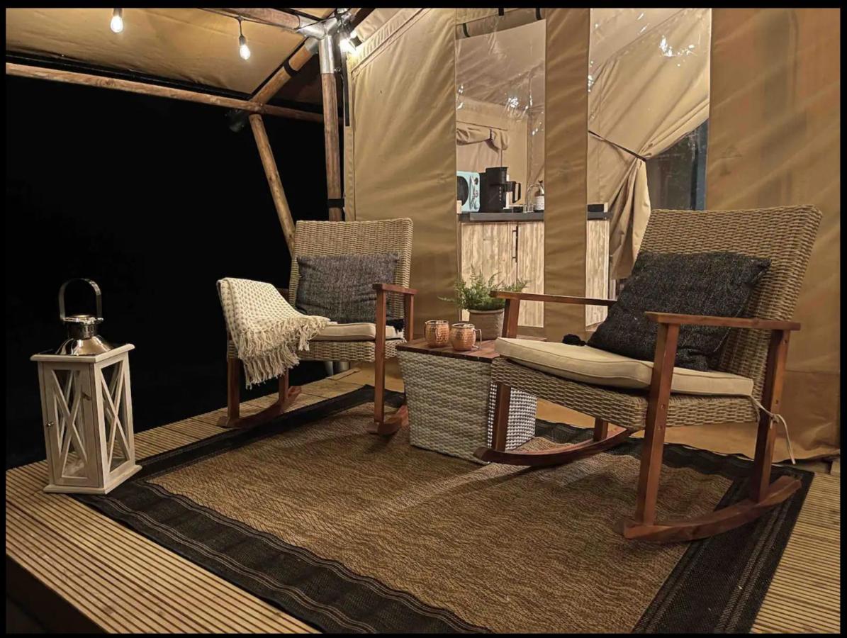 Hotel Firefly Season Glamping Sevierville Esterno foto